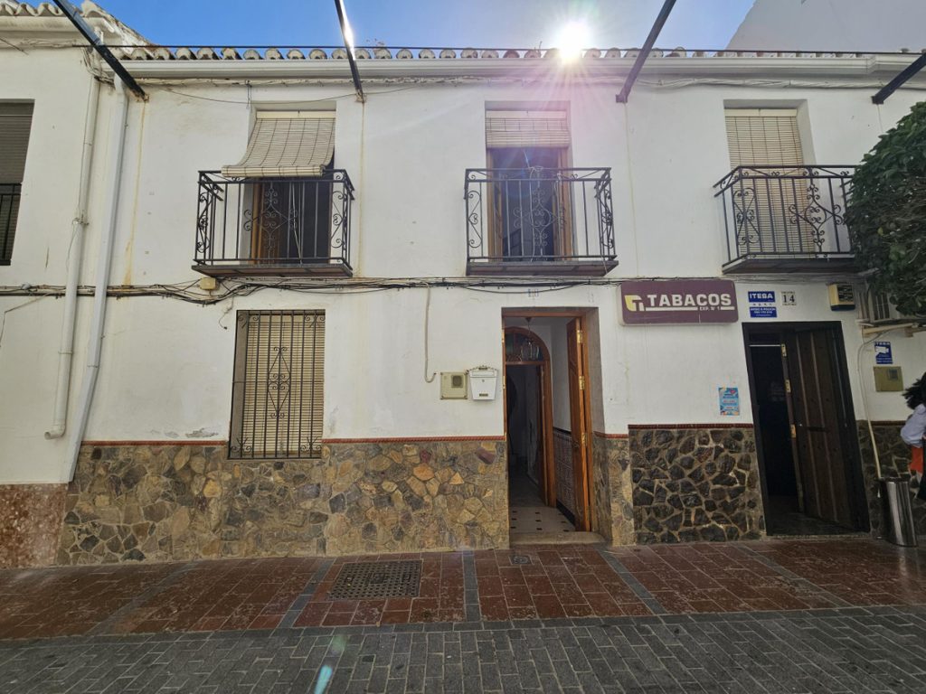Villa in El Burgo