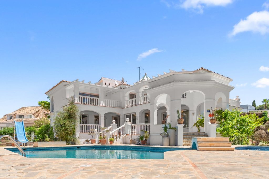 Villa in Benalmadena
