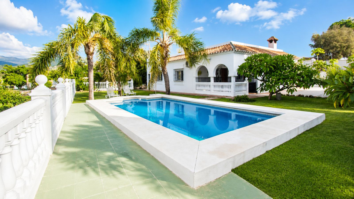 Finca in Estepona