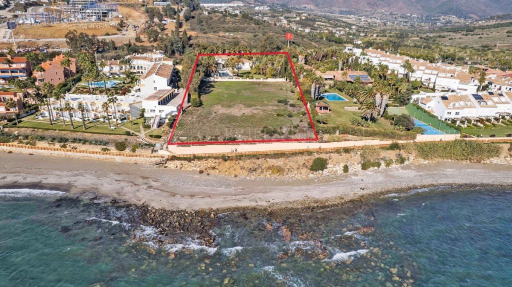 Land in Estepona