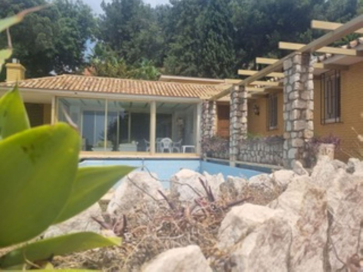 Villa in Benalmadena