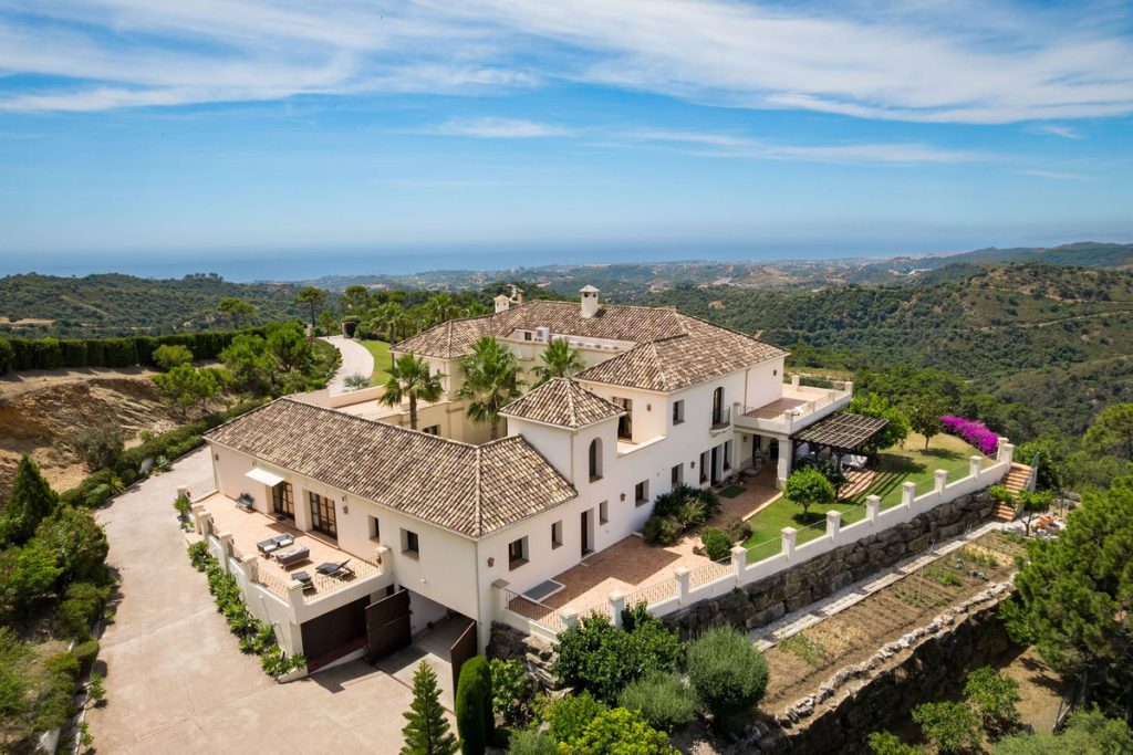 Villa in Estepona
