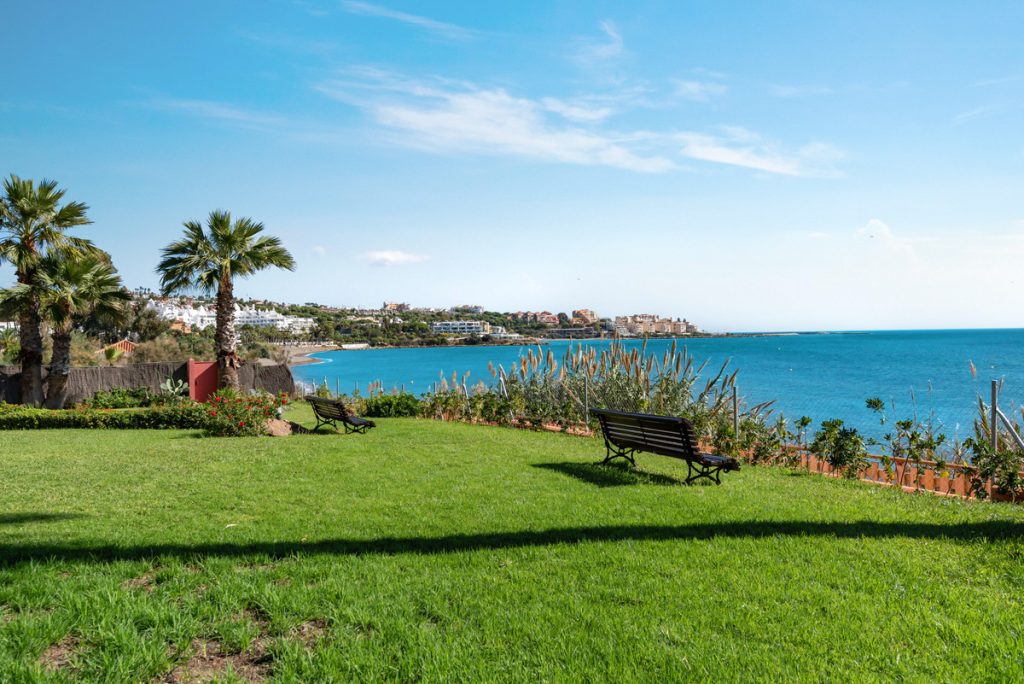 Town house in Estepona