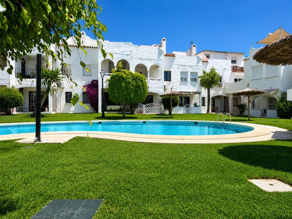 Town house in Estepona