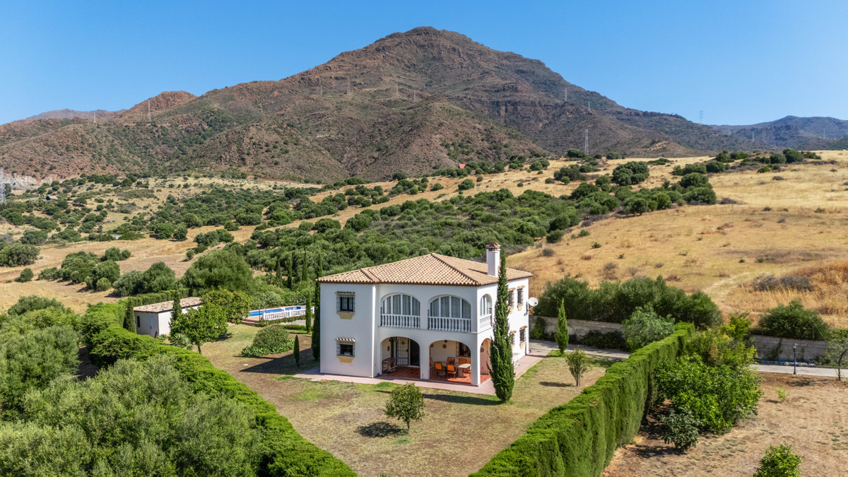 Villa in Estepona