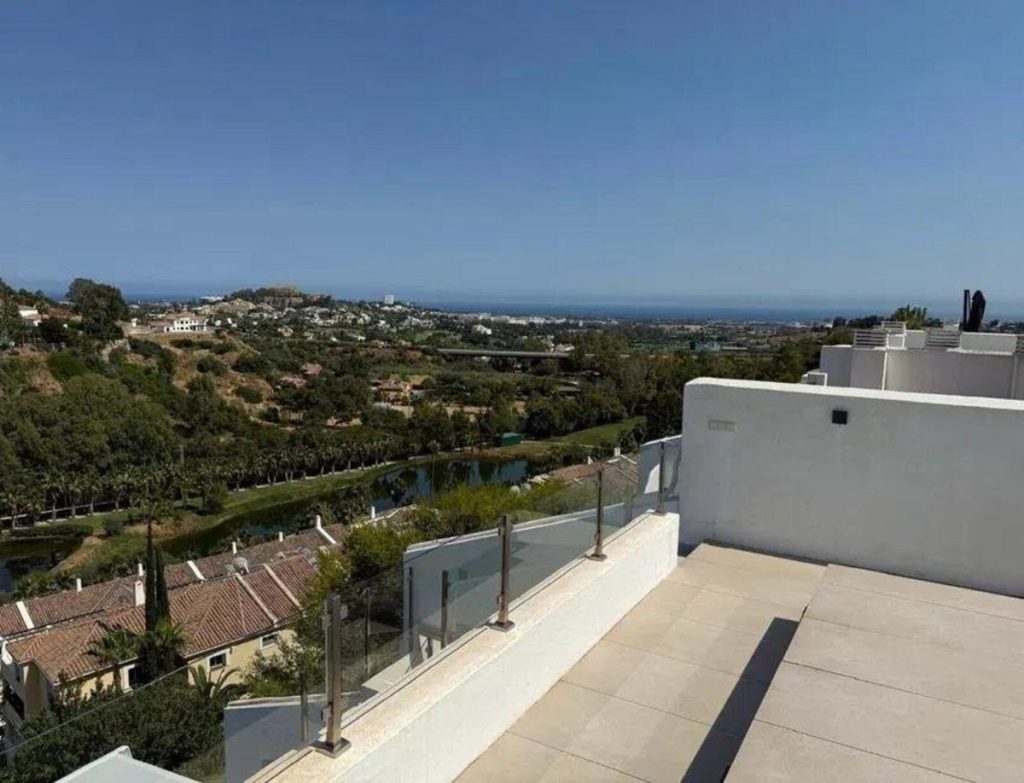 Apartment in Benahavís