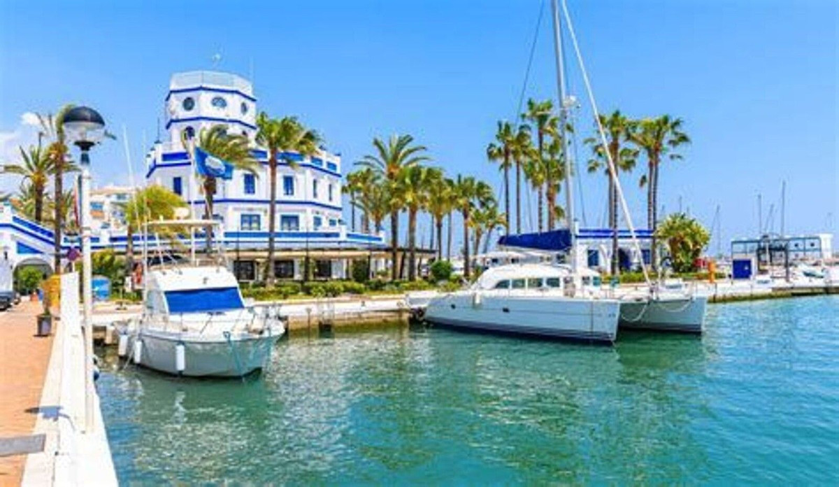 Villa in Estepona Centro