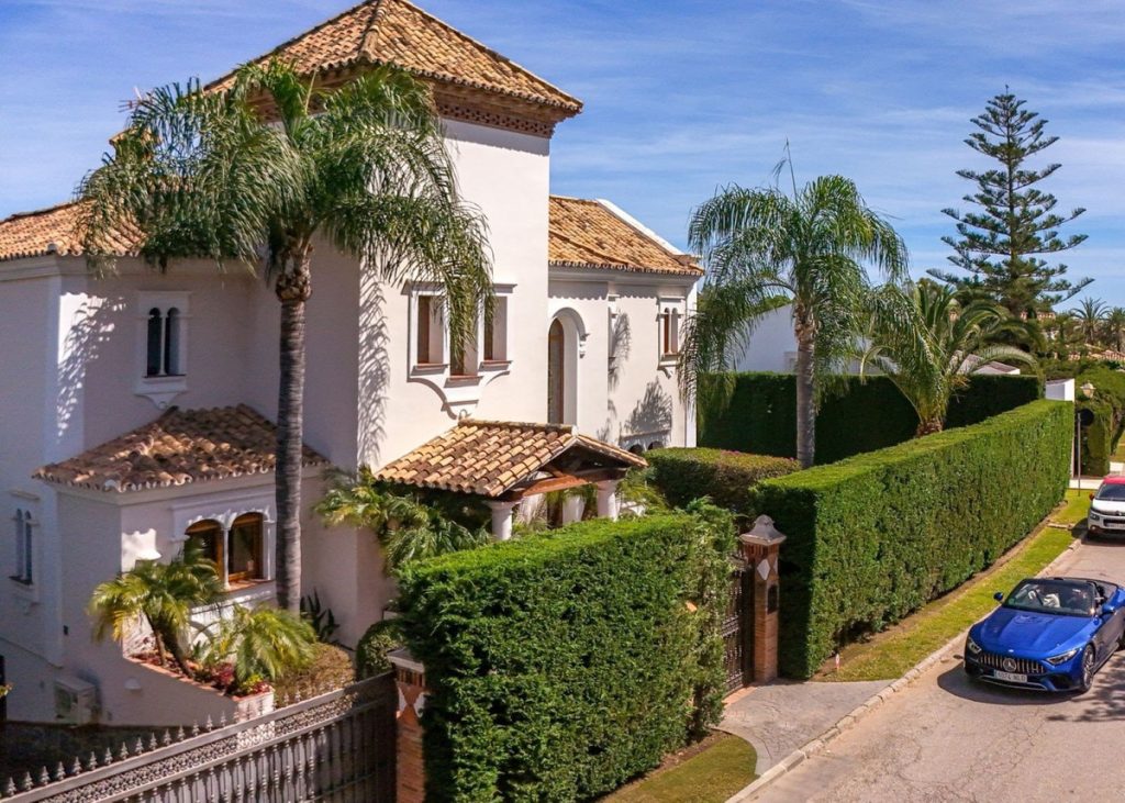 Villa in Estepona