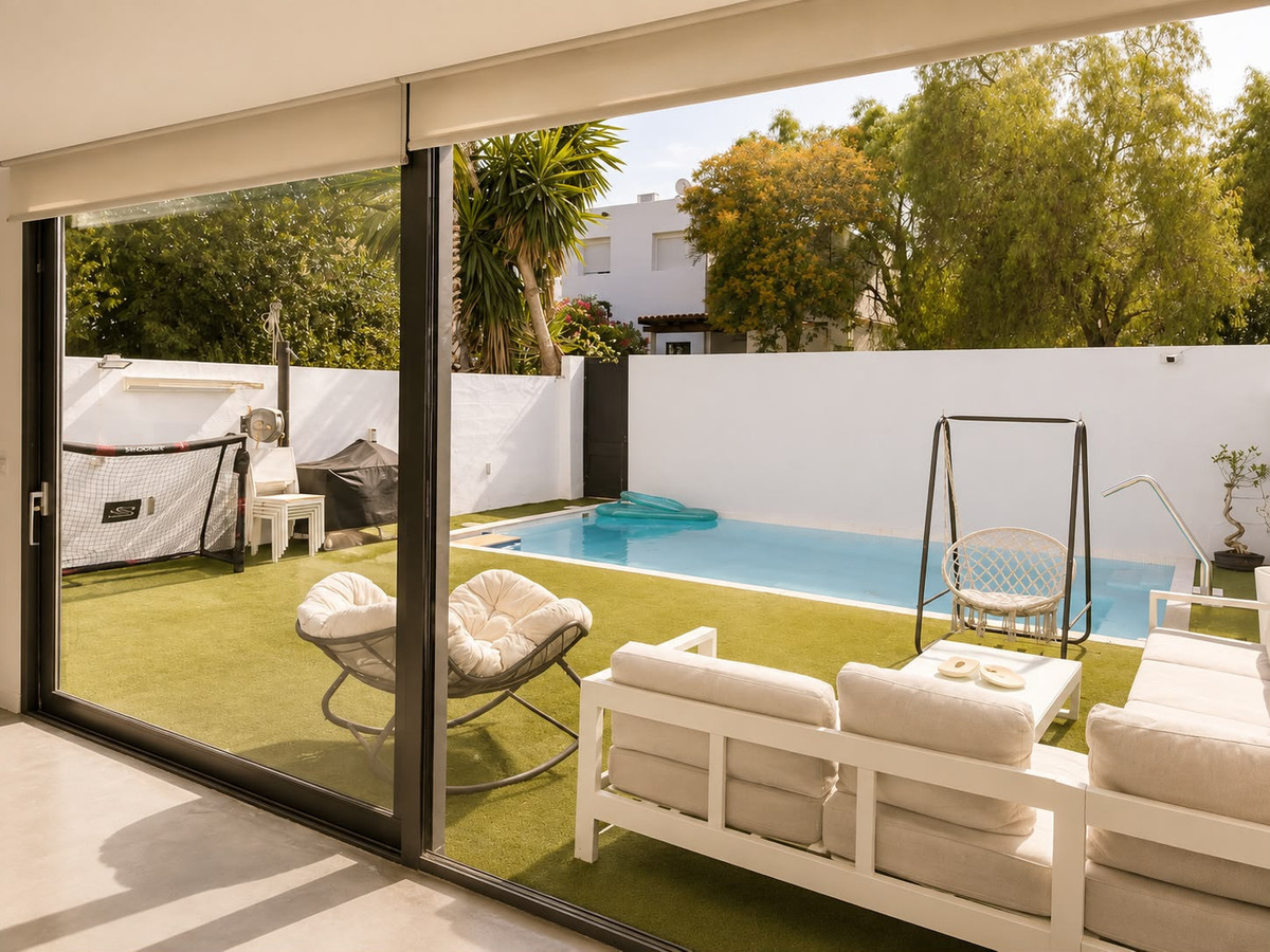 Villa in Nueva Andalucía