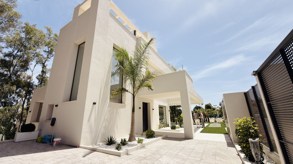 Villa in Nueva Andalucía