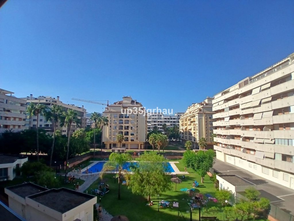 Apartment in Estepona
