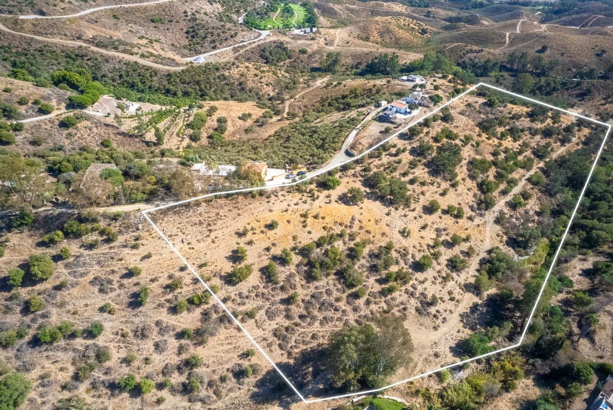 Grundstück in Cerros del Aguila