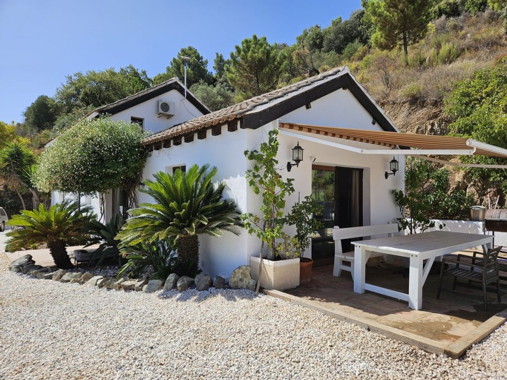 Villa in Monda
