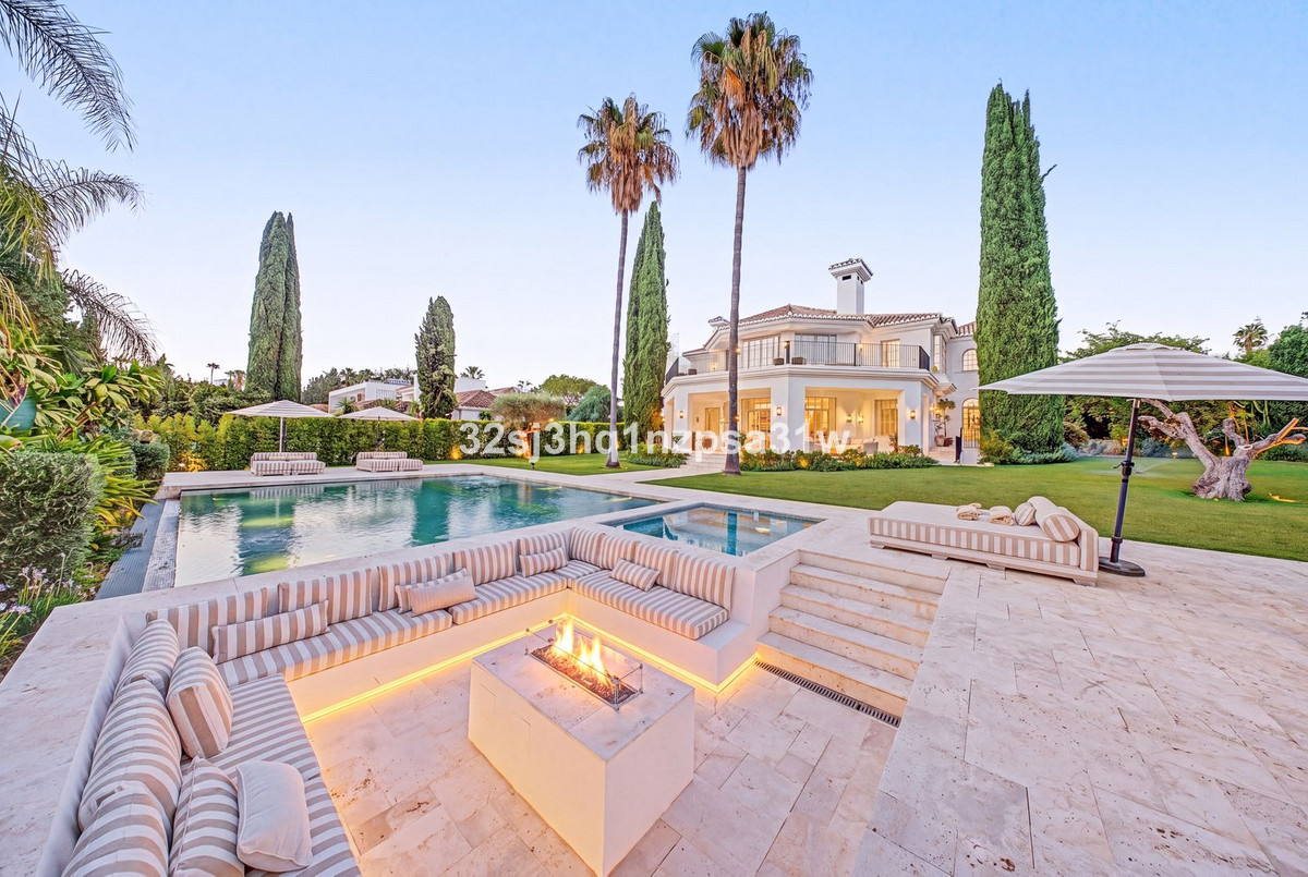 Villa in Nueva Andalucía