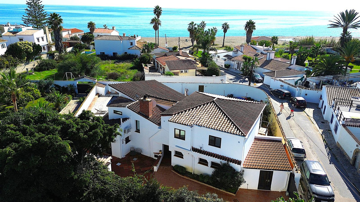 Villa in Estepona