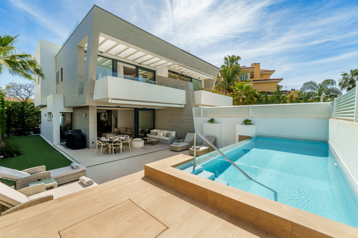 Villa in Puerto Banús