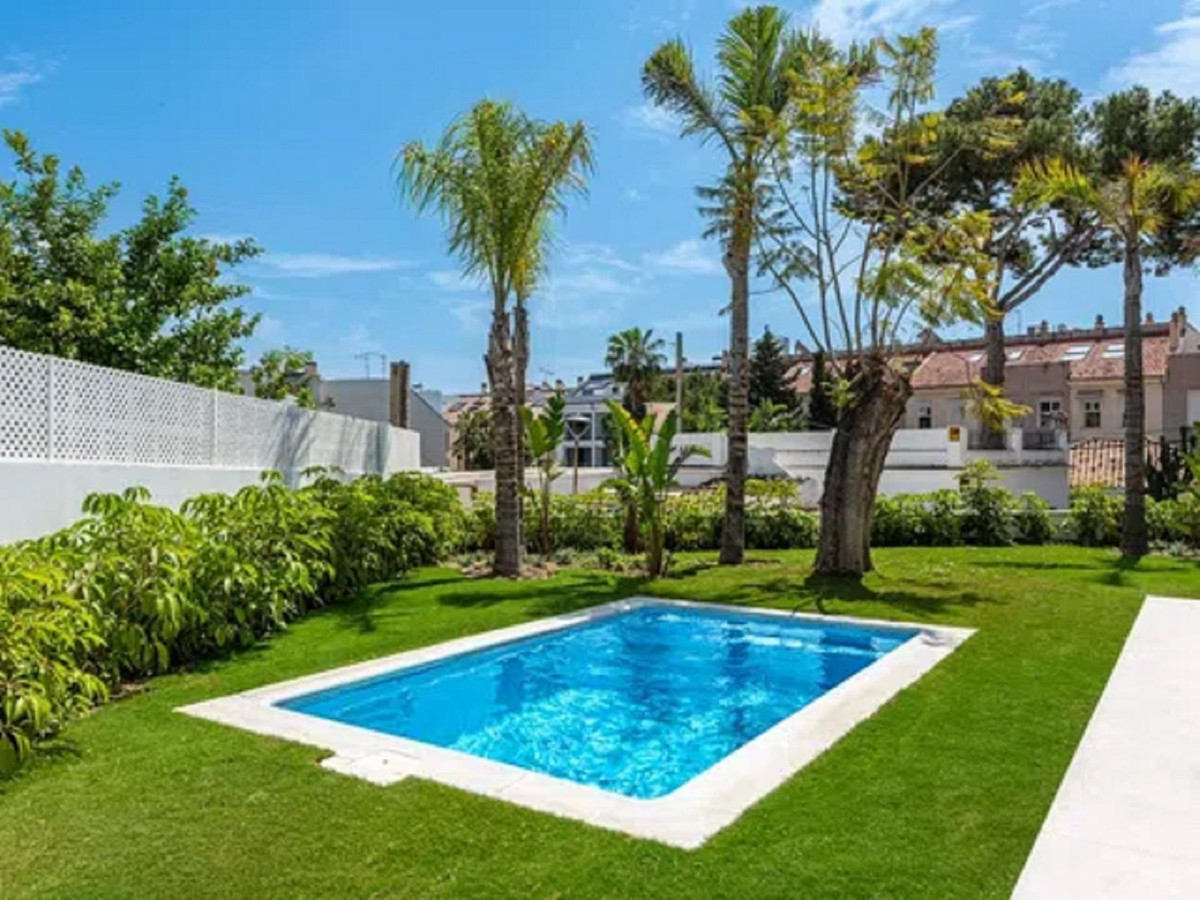 Villa in Los Boliches