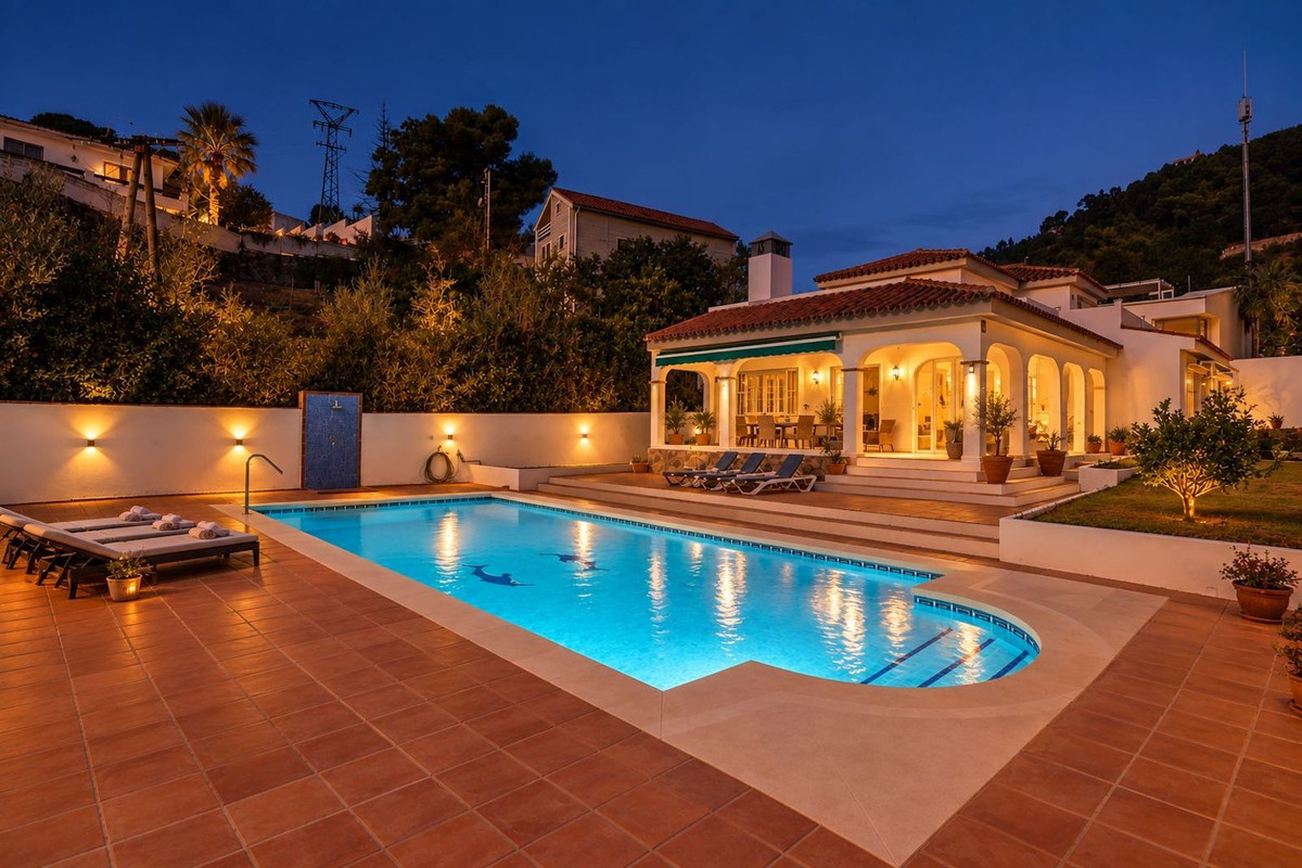 Villa in Benalmadena