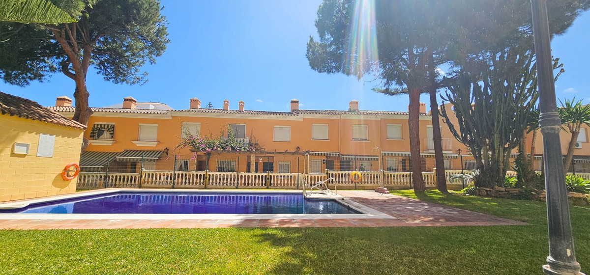 Villa in San Luis de Sabinillas