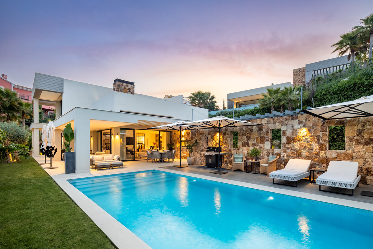 Villa in Nueva Andalucía