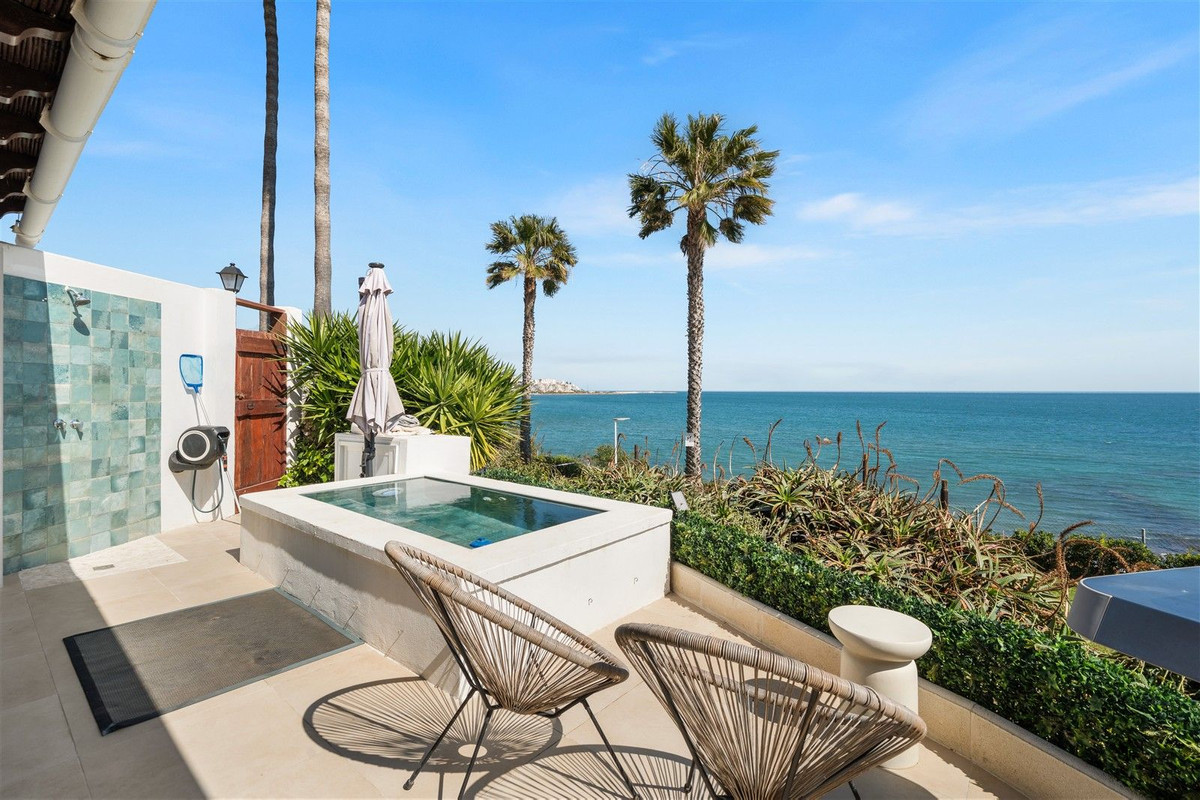 Villa in Estepona