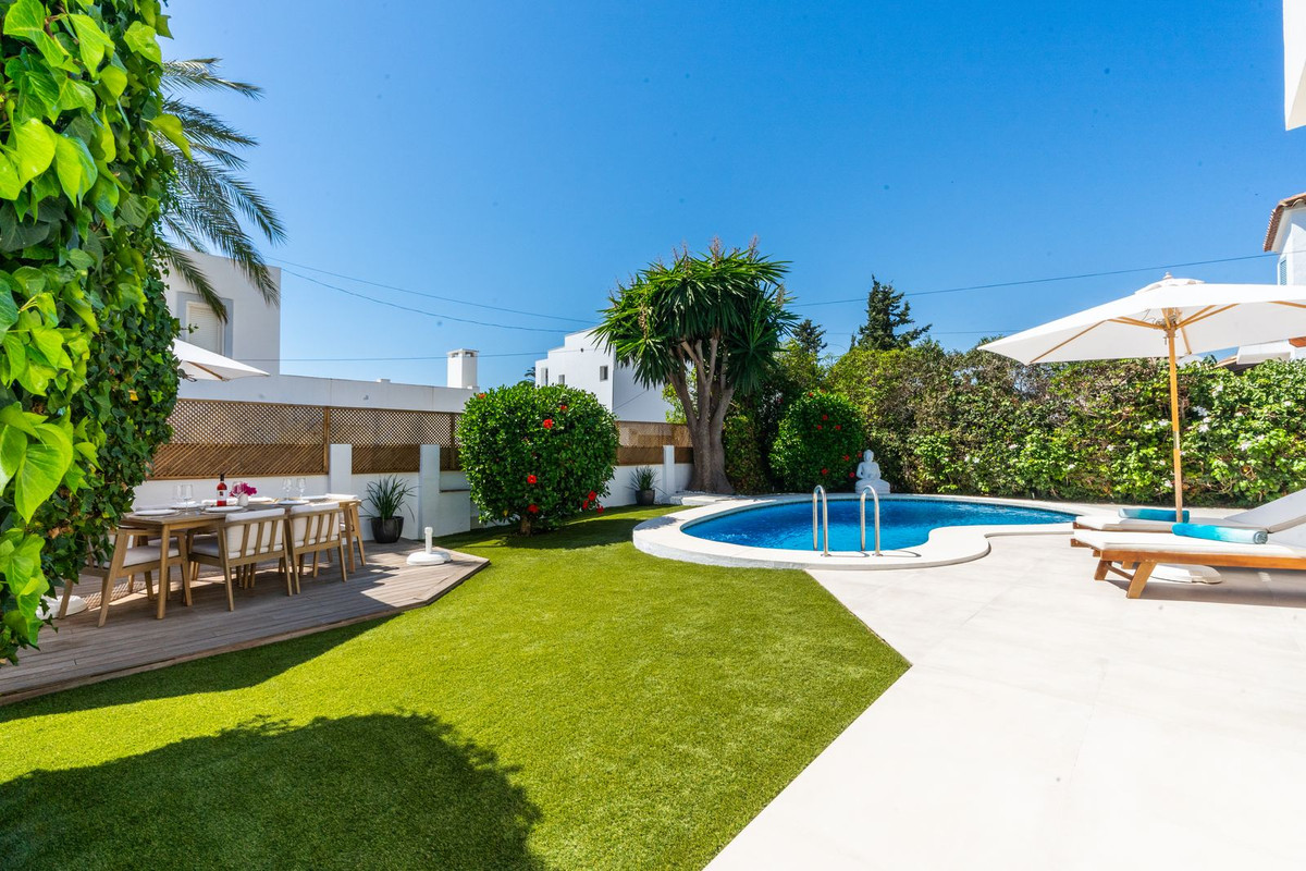 Villa in Marbesa