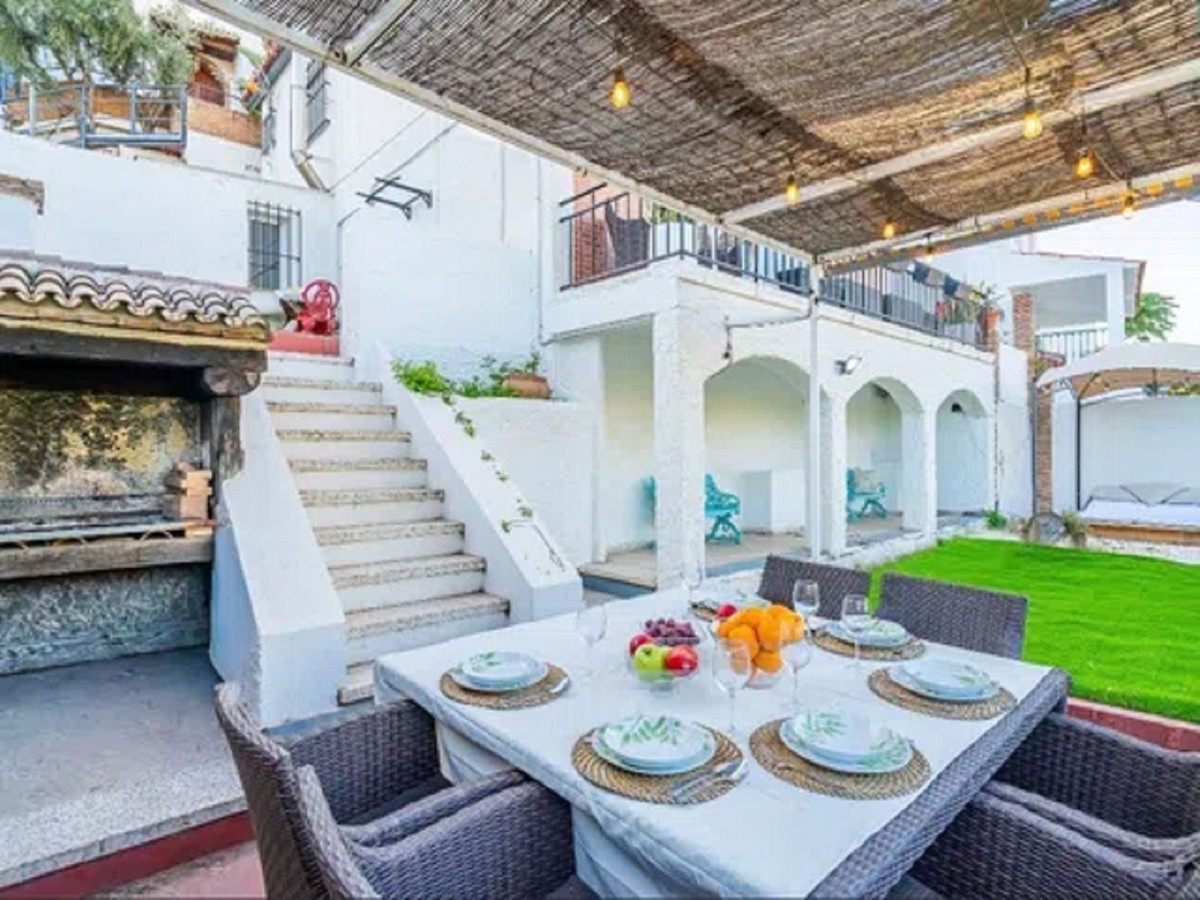 Villa in Málaga Este