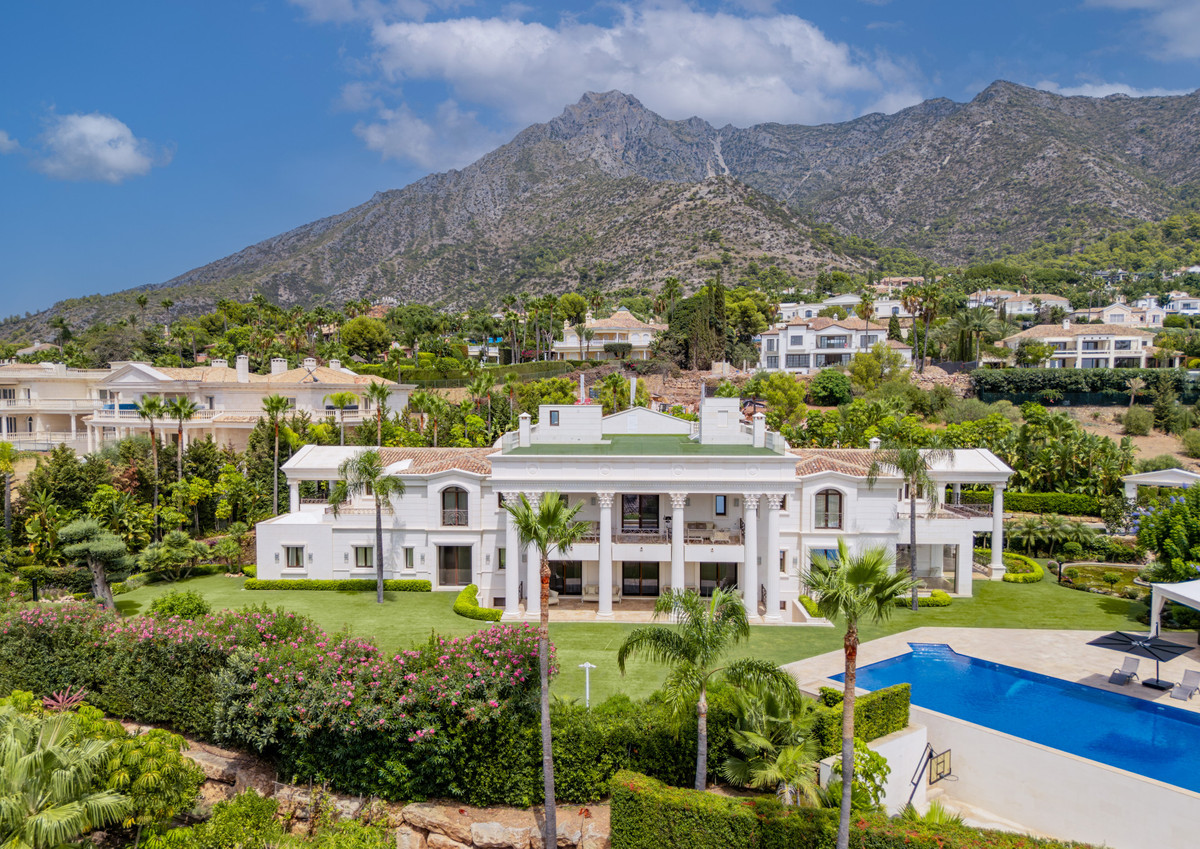 Villa in Sierra Blanca