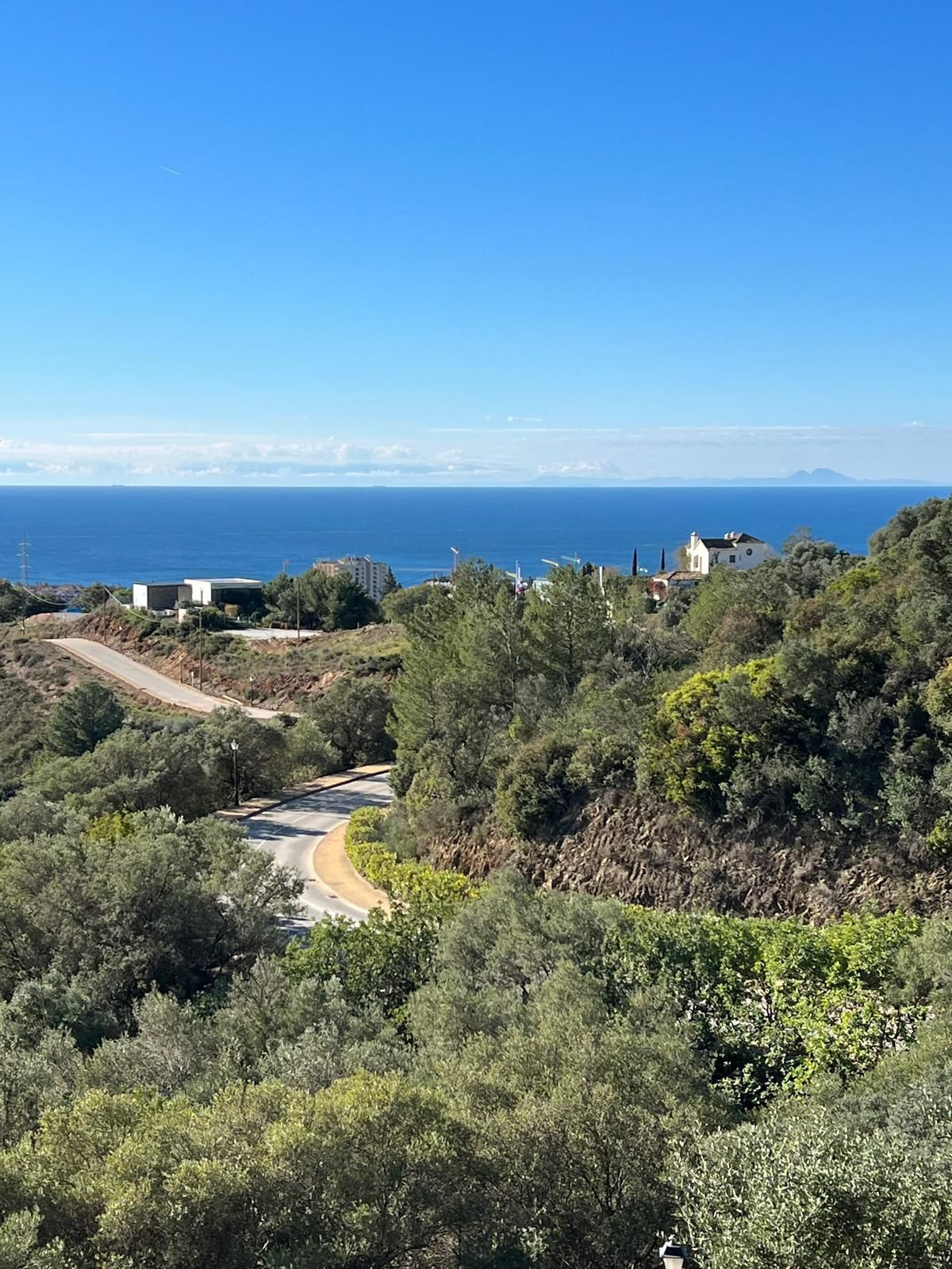 Grundstück in Altos de los Monteros