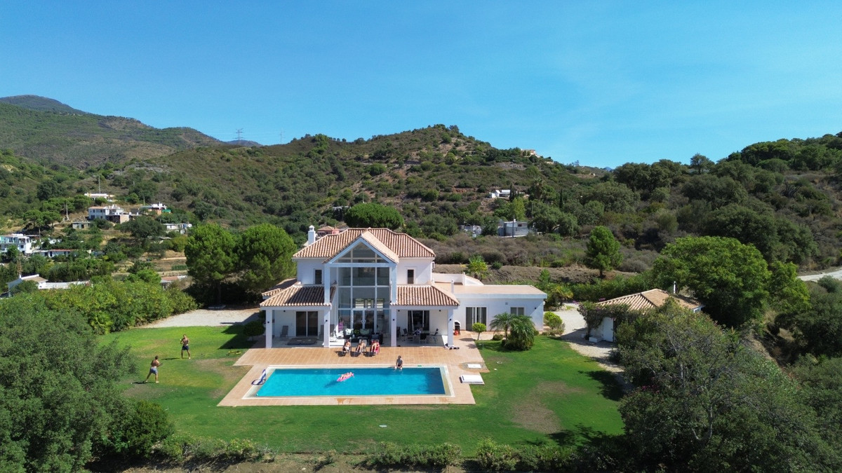 Villa in Estepona