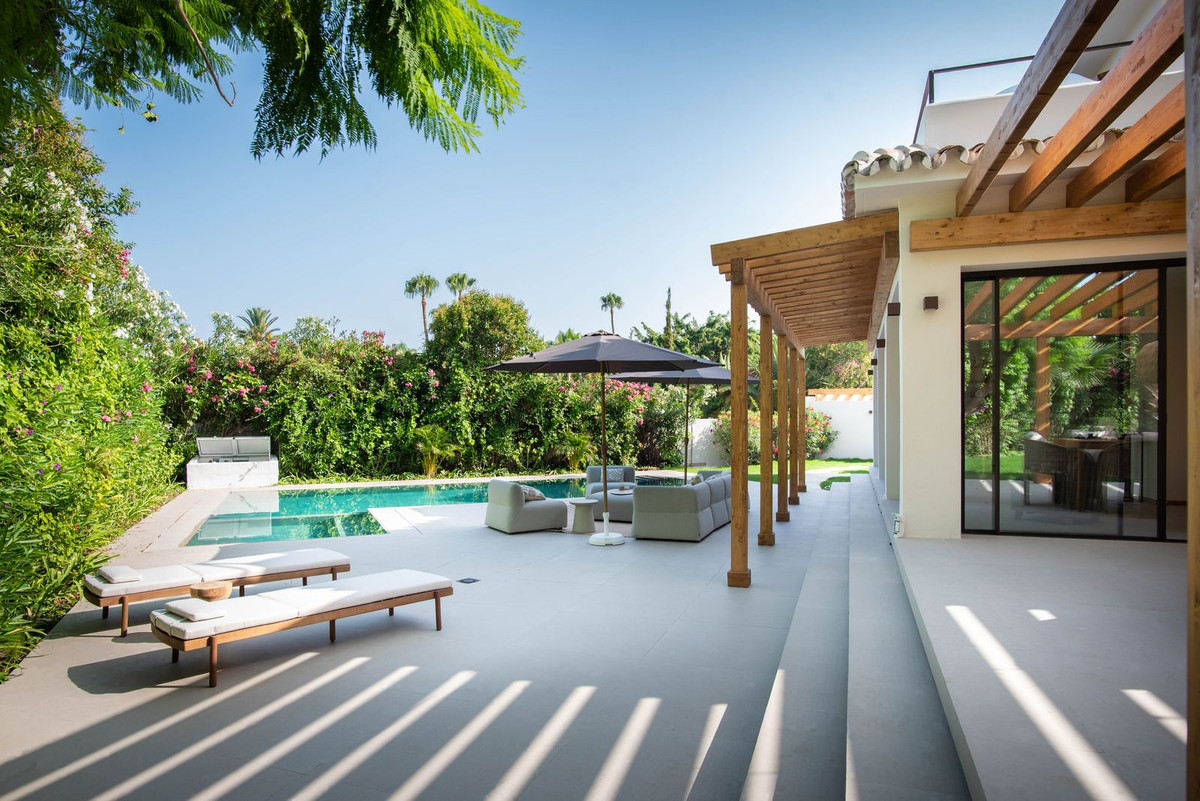 Villa in Guadalmina Baja