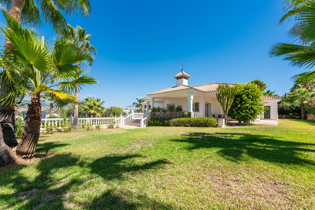 Villa in Atalaya